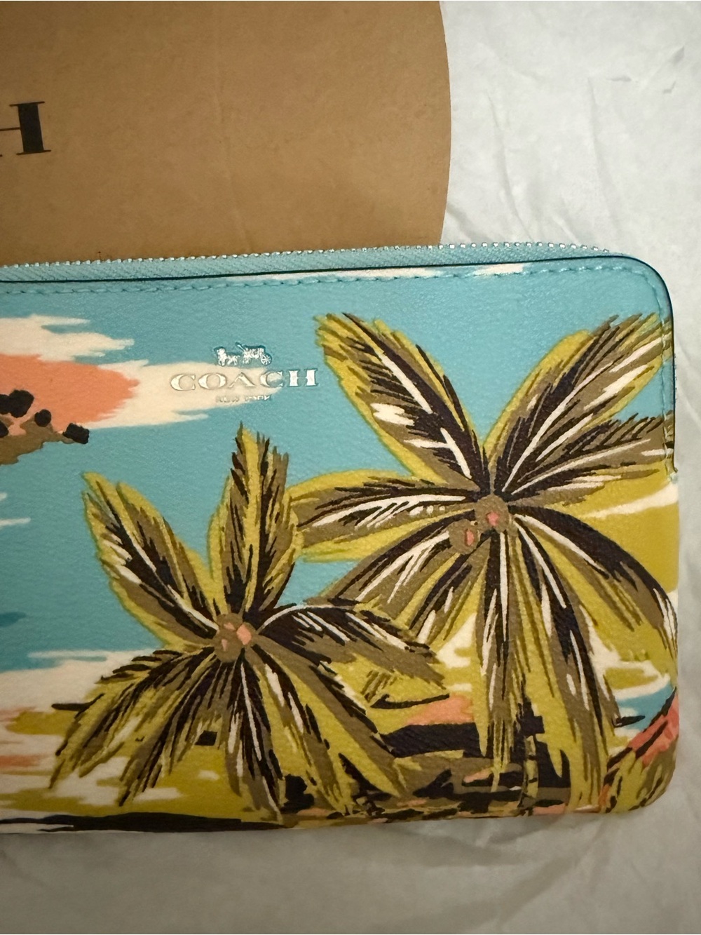 Coach Multicolor Tropical Print Wristlet in Sky Blue and Coral - Picture 2 of 4